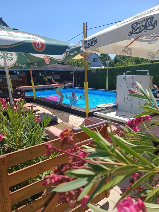 Janika Pension Vonyarcvashegy Esterno foto