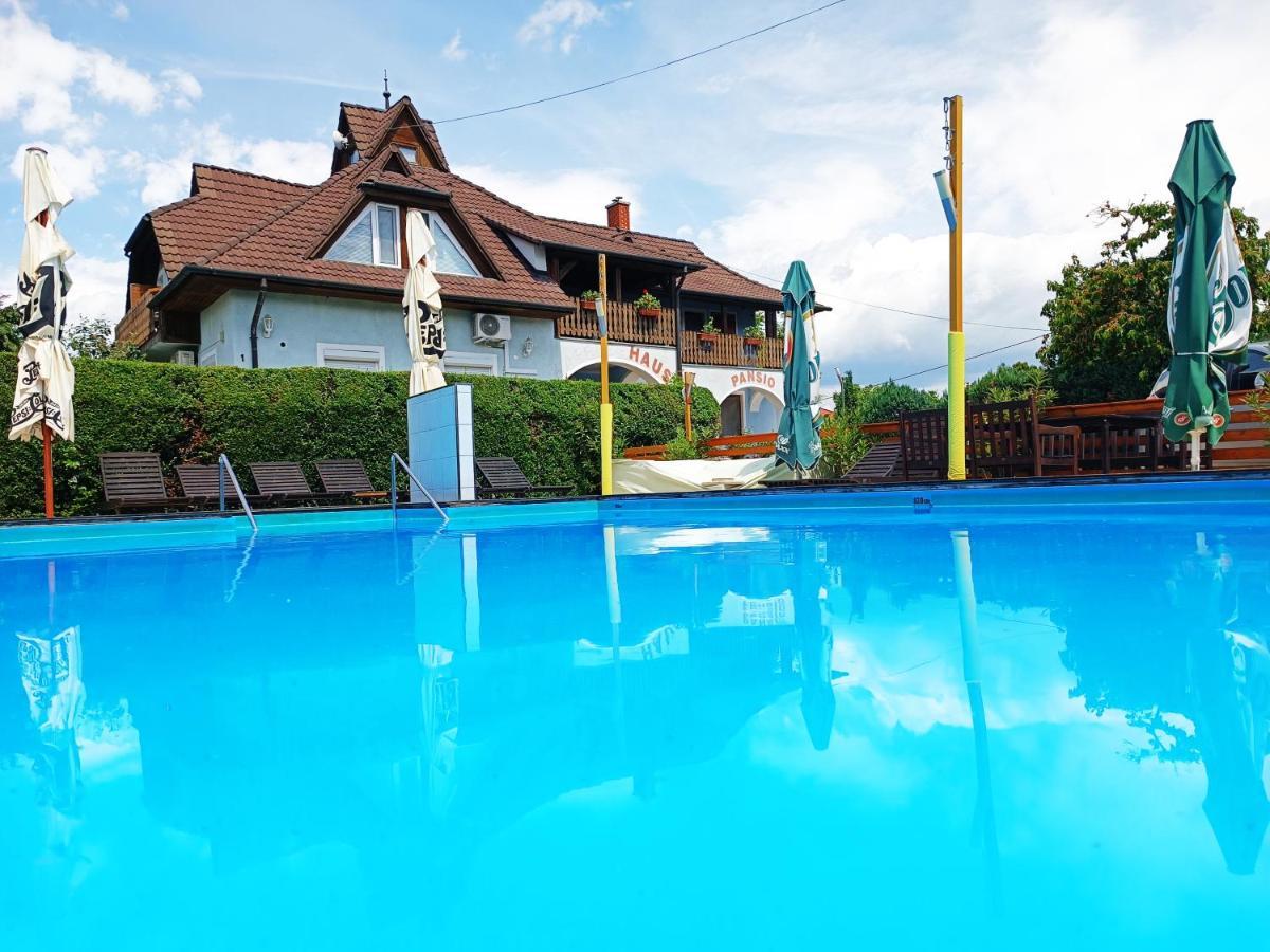 Janika Pension Vonyarcvashegy Esterno foto