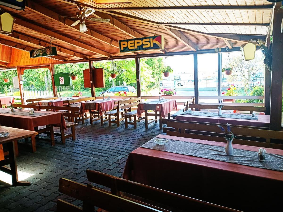 Janika Pension Vonyarcvashegy Esterno foto