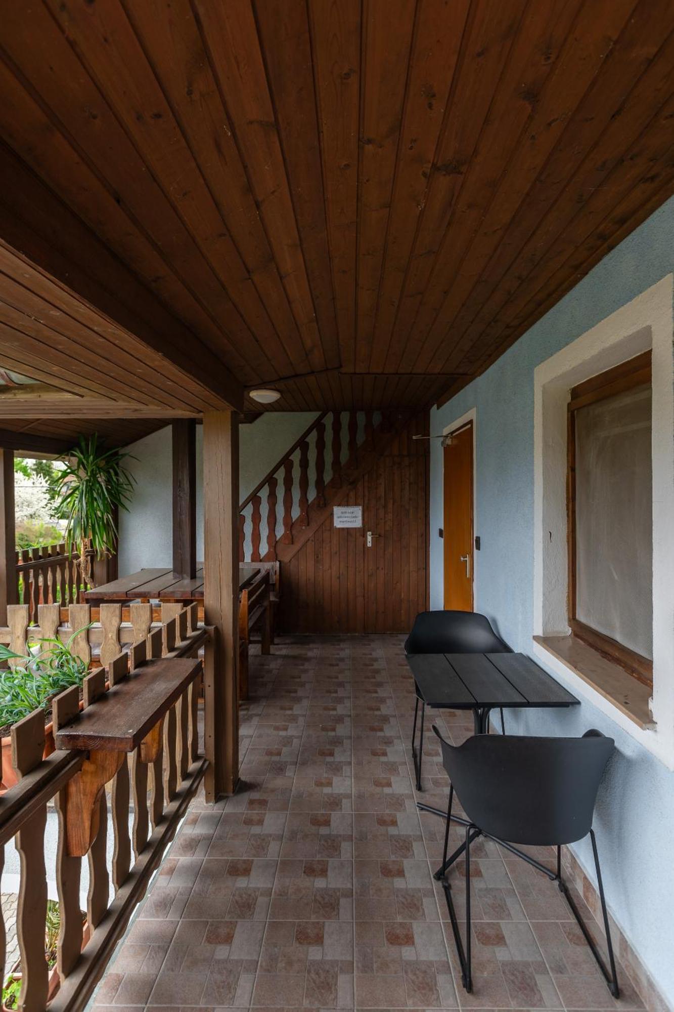 Janika Pension Vonyarcvashegy Esterno foto