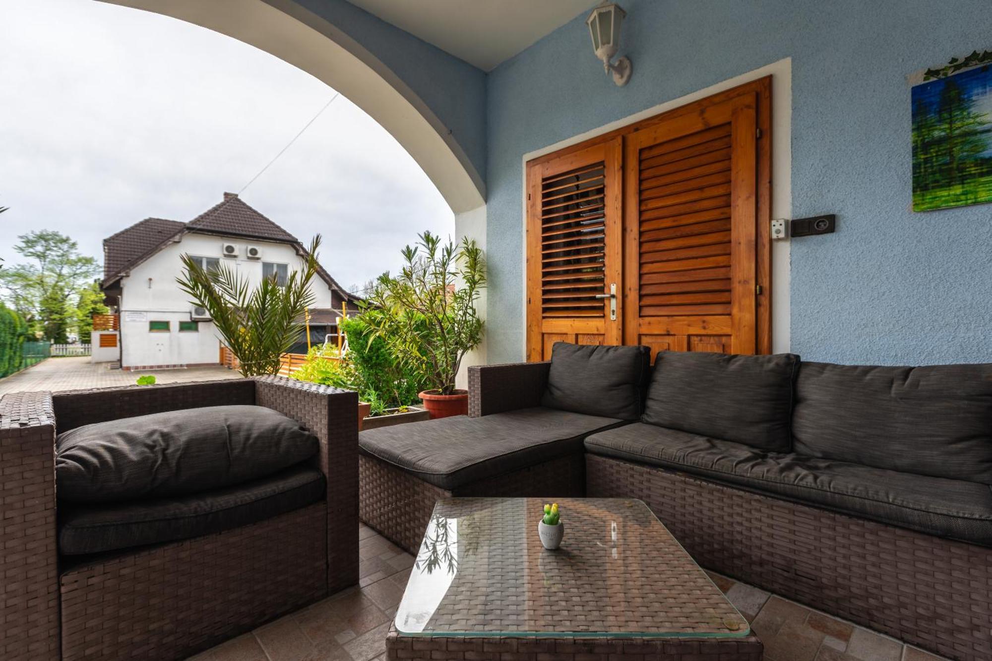 Janika Pension Vonyarcvashegy Esterno foto