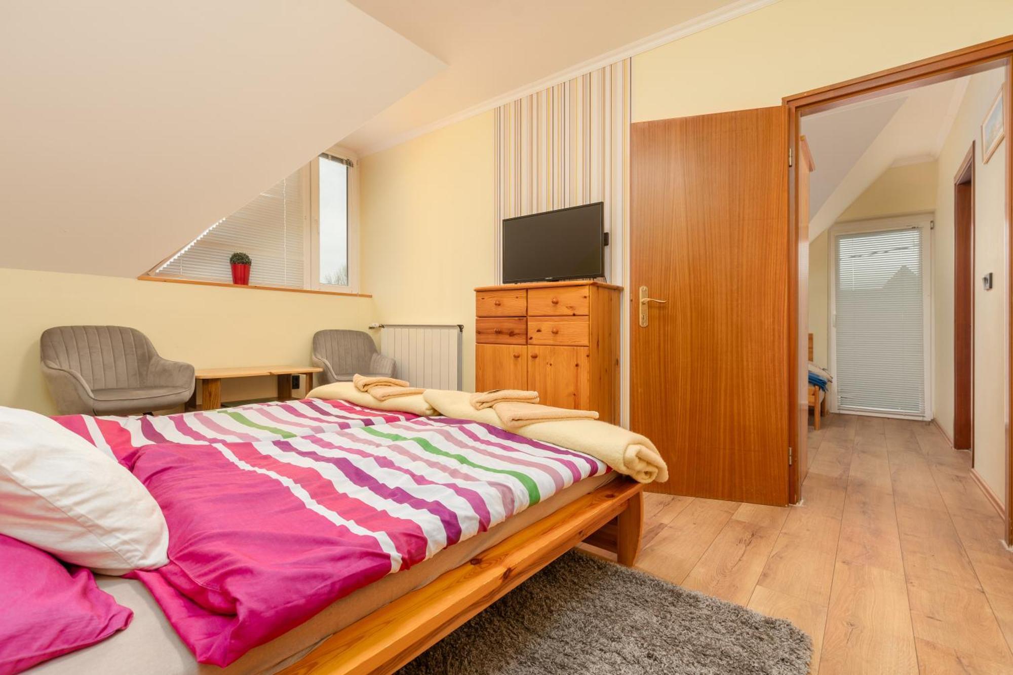 Janika Pension Vonyarcvashegy Esterno foto