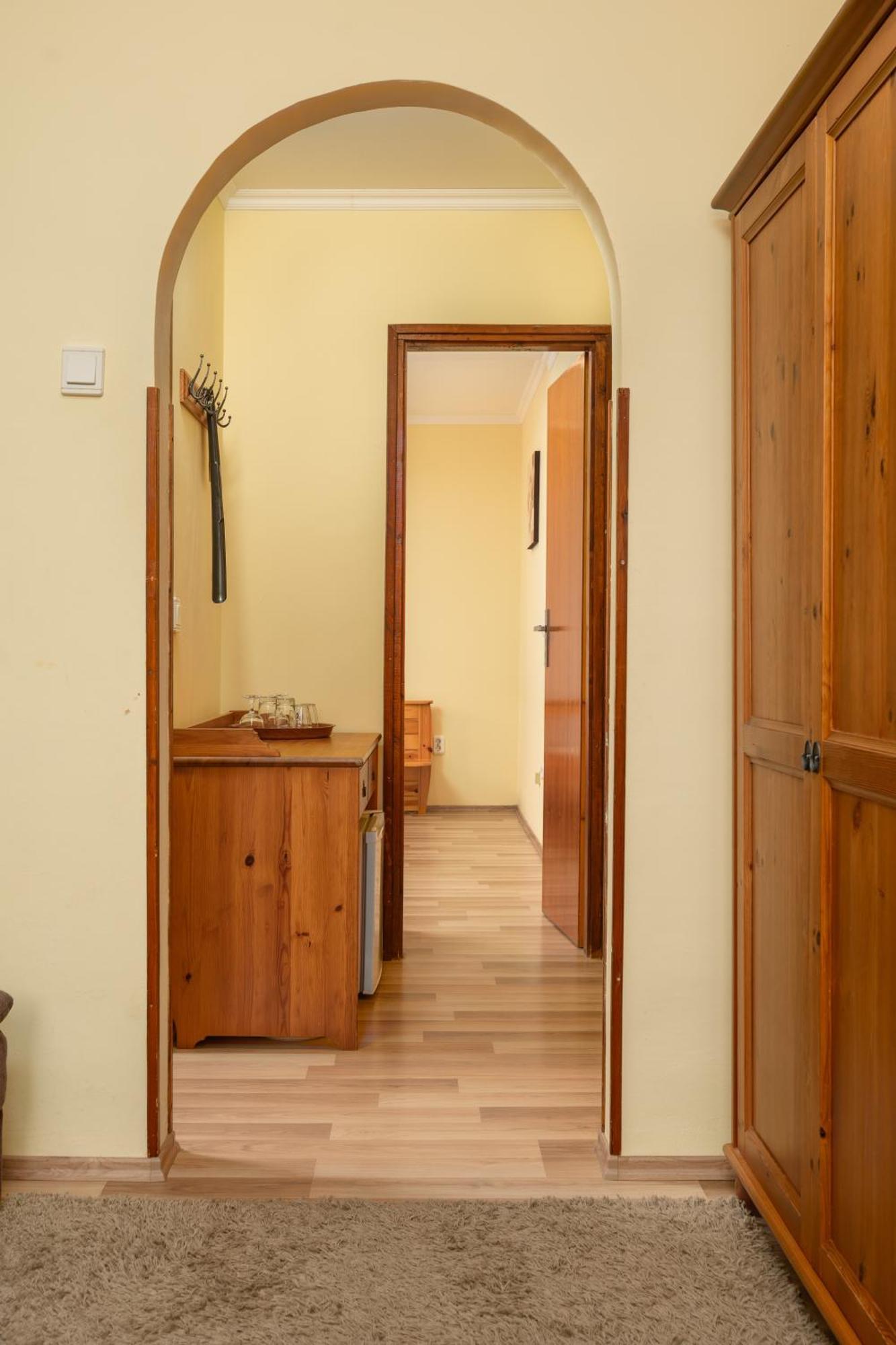 Janika Pension Vonyarcvashegy Esterno foto