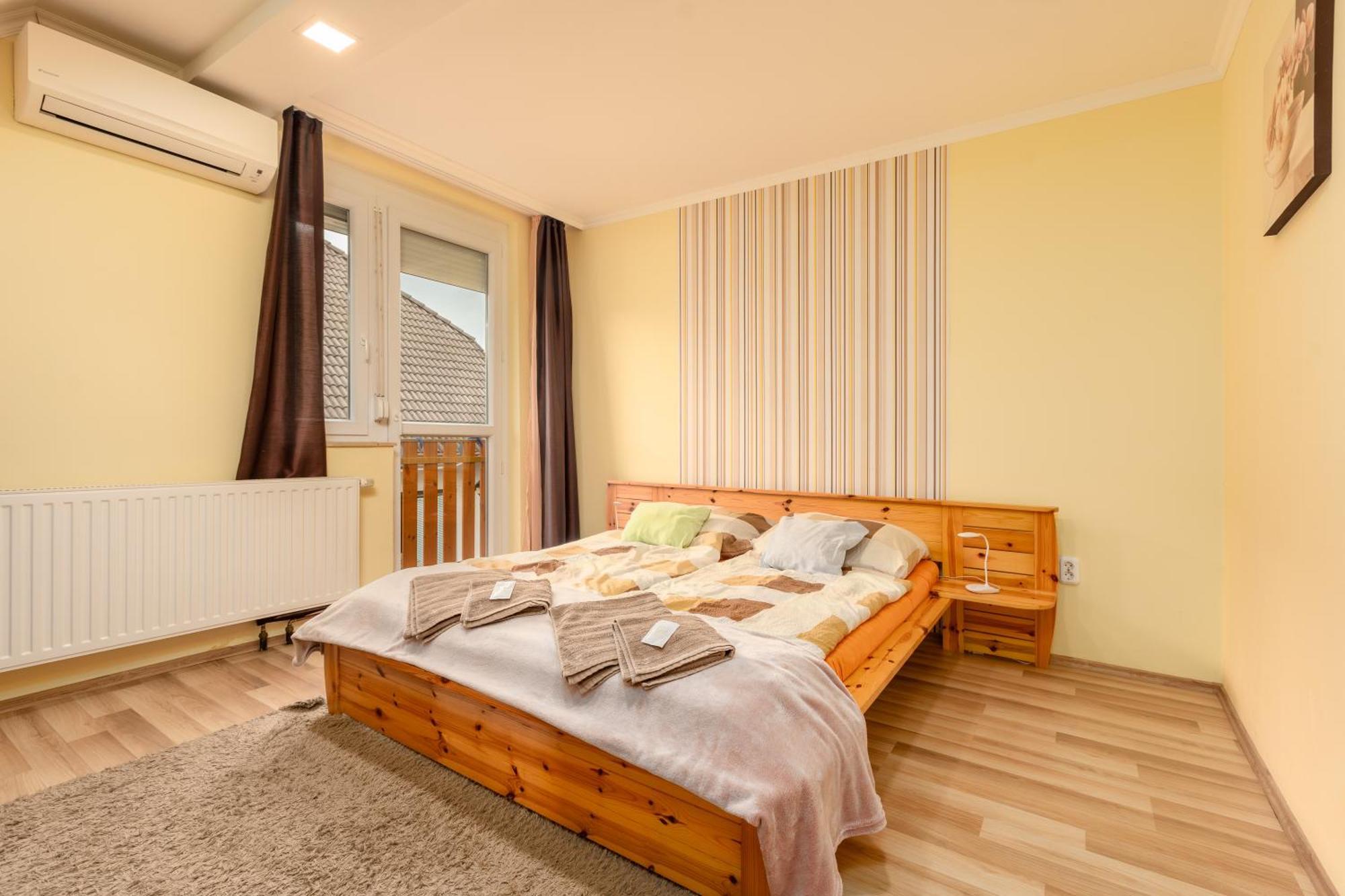 Janika Pension Vonyarcvashegy Esterno foto