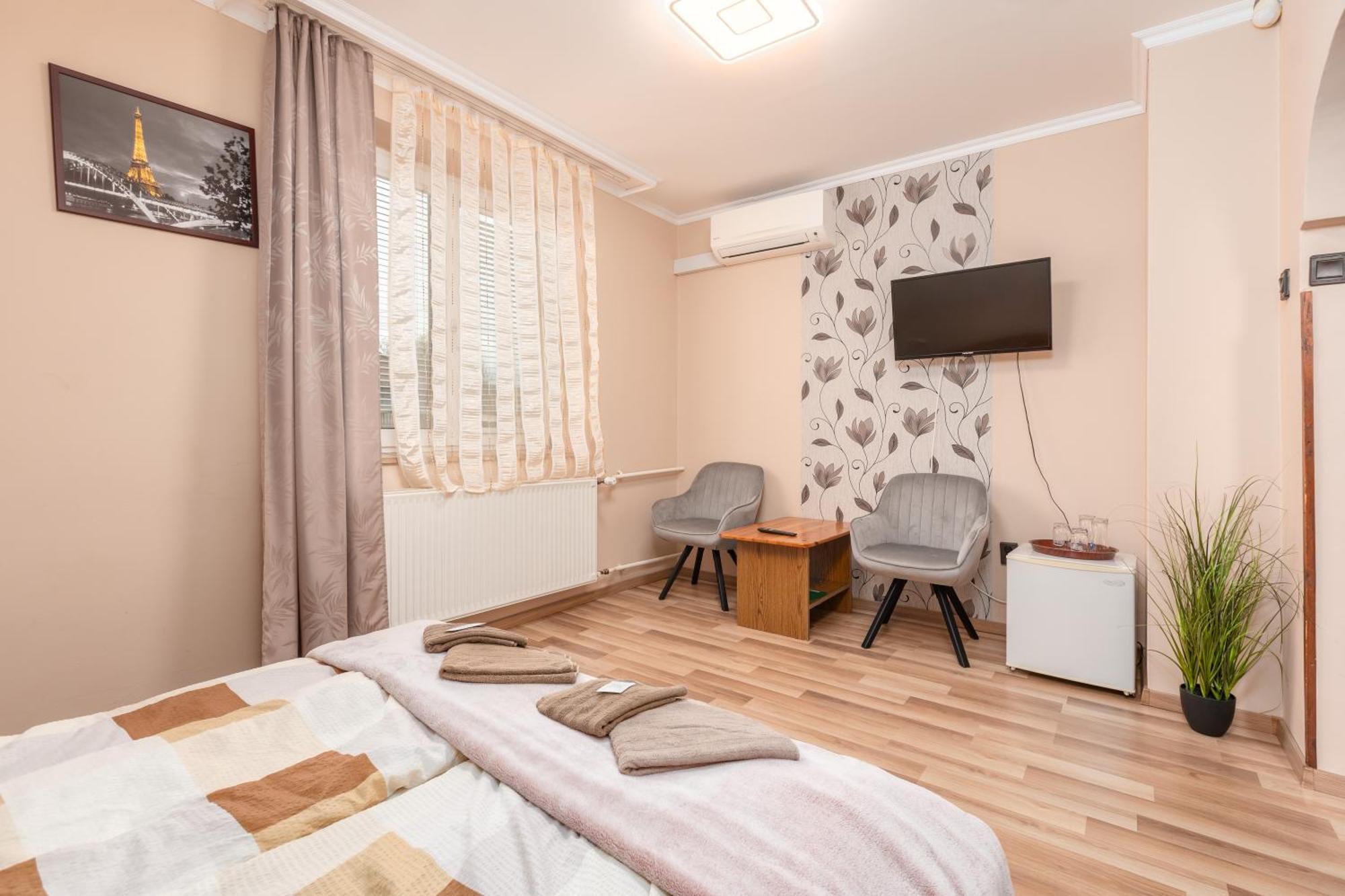 Janika Pension Vonyarcvashegy Esterno foto