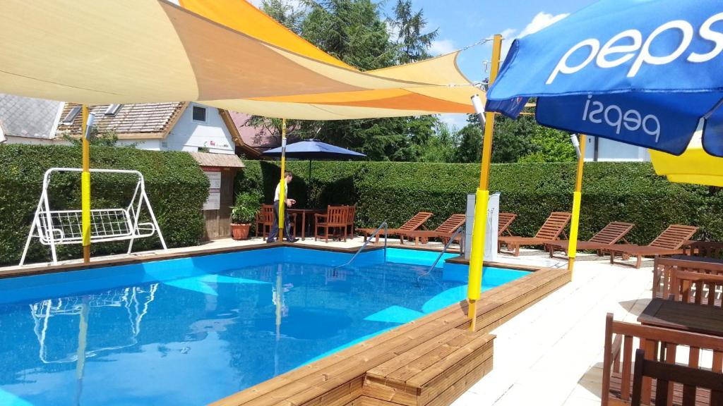 Janika Pension Vonyarcvashegy Esterno foto